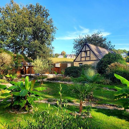 Le Vieux Moulin Gites - Detached Cottage With Garden Views And Pool Guégon Kültér fotó