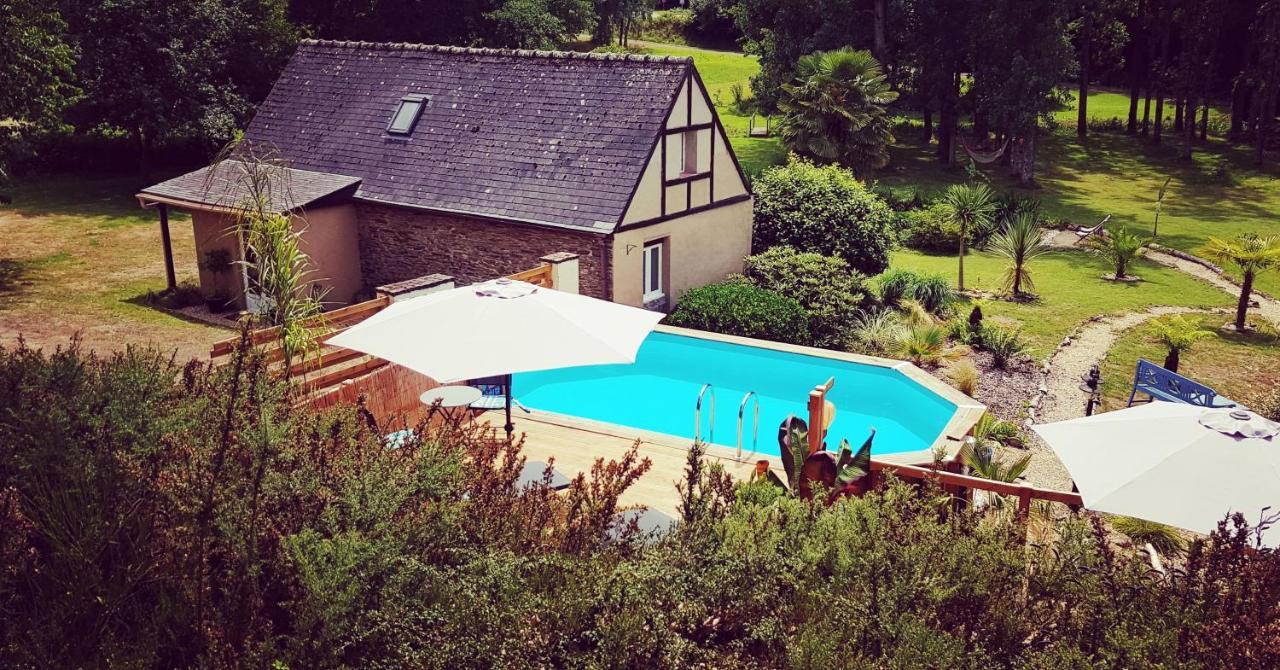 Le Vieux Moulin Gites - Detached Cottage With Garden Views And Pool Guégon Kültér fotó