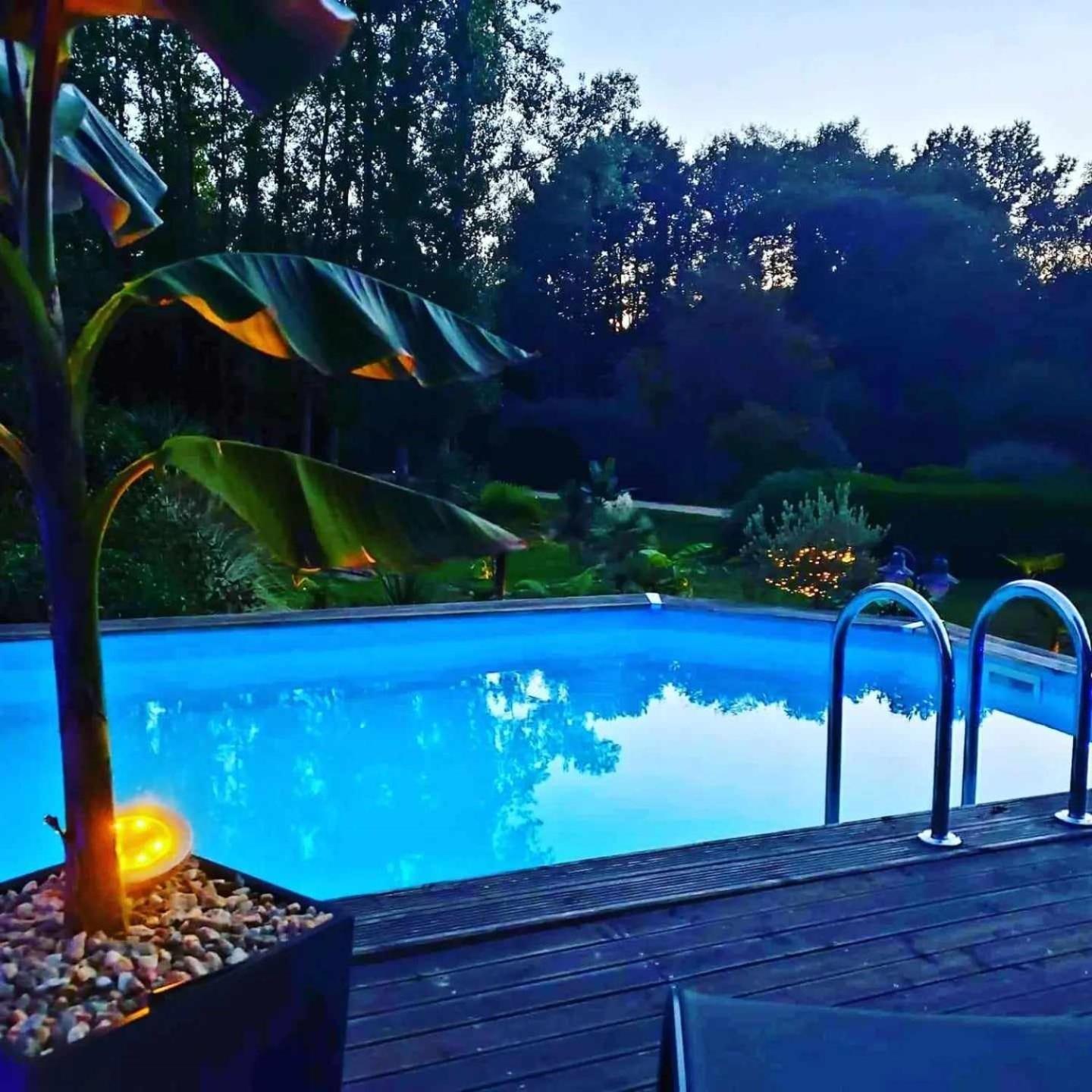 Le Vieux Moulin Gites - Detached Cottage With Garden Views And Pool Guégon Kültér fotó